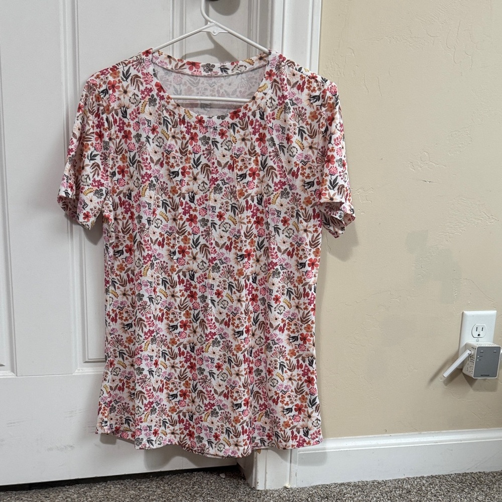 Floral Short Sleeve Women's Top